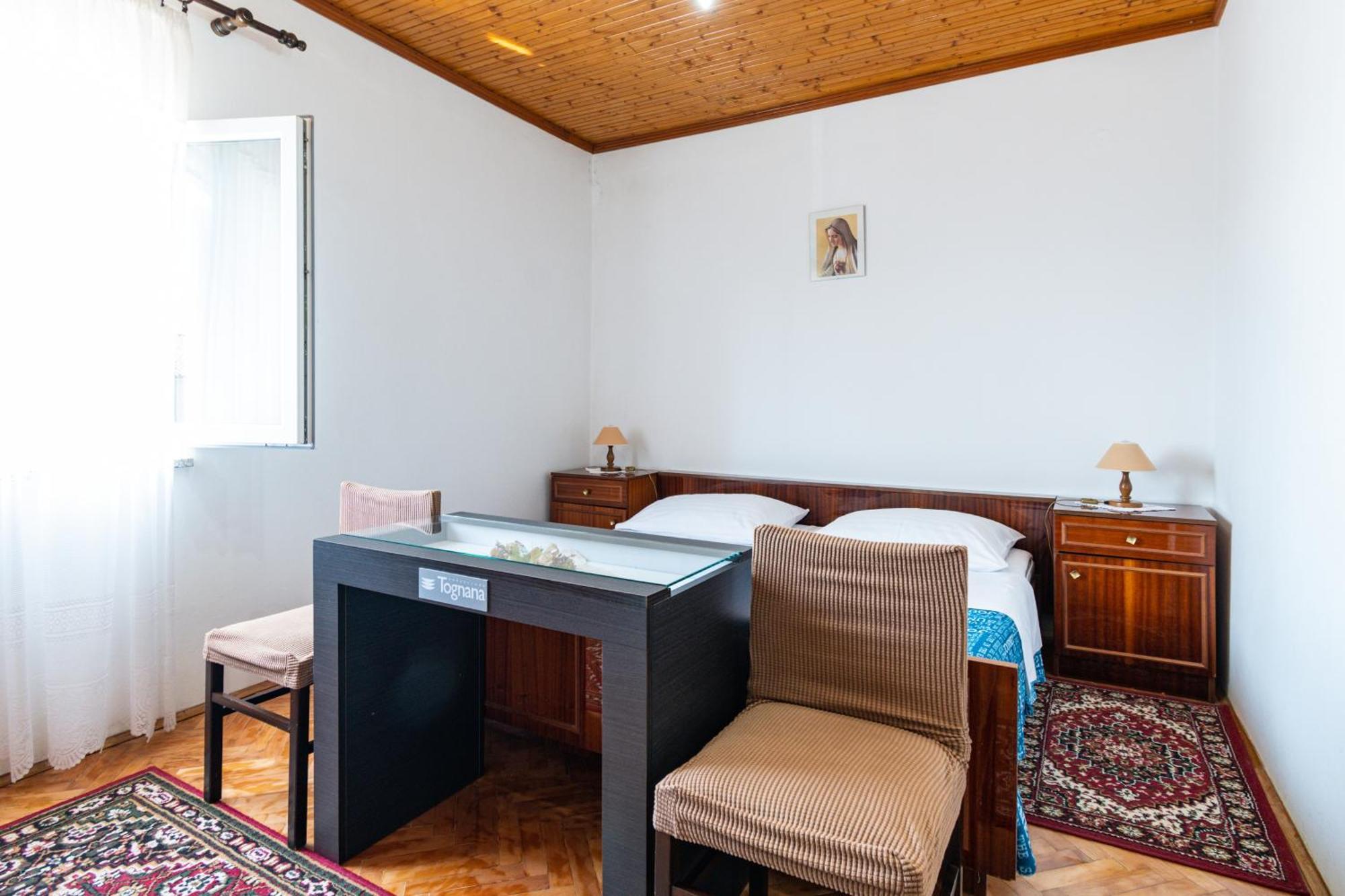Apartments And Rooms With Parking Space Skrbcici, Krk - 21231 エクステリア 写真