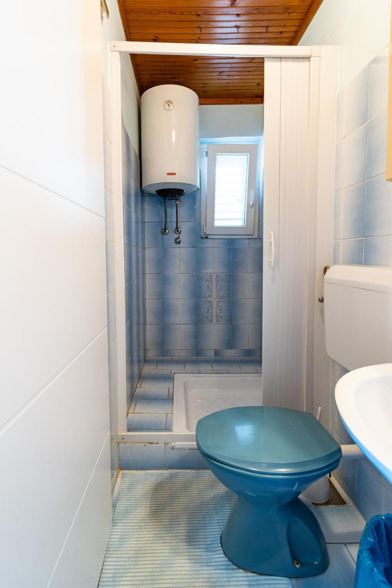 Apartments And Rooms With Parking Space Skrbcici, Krk - 21231 部屋 写真