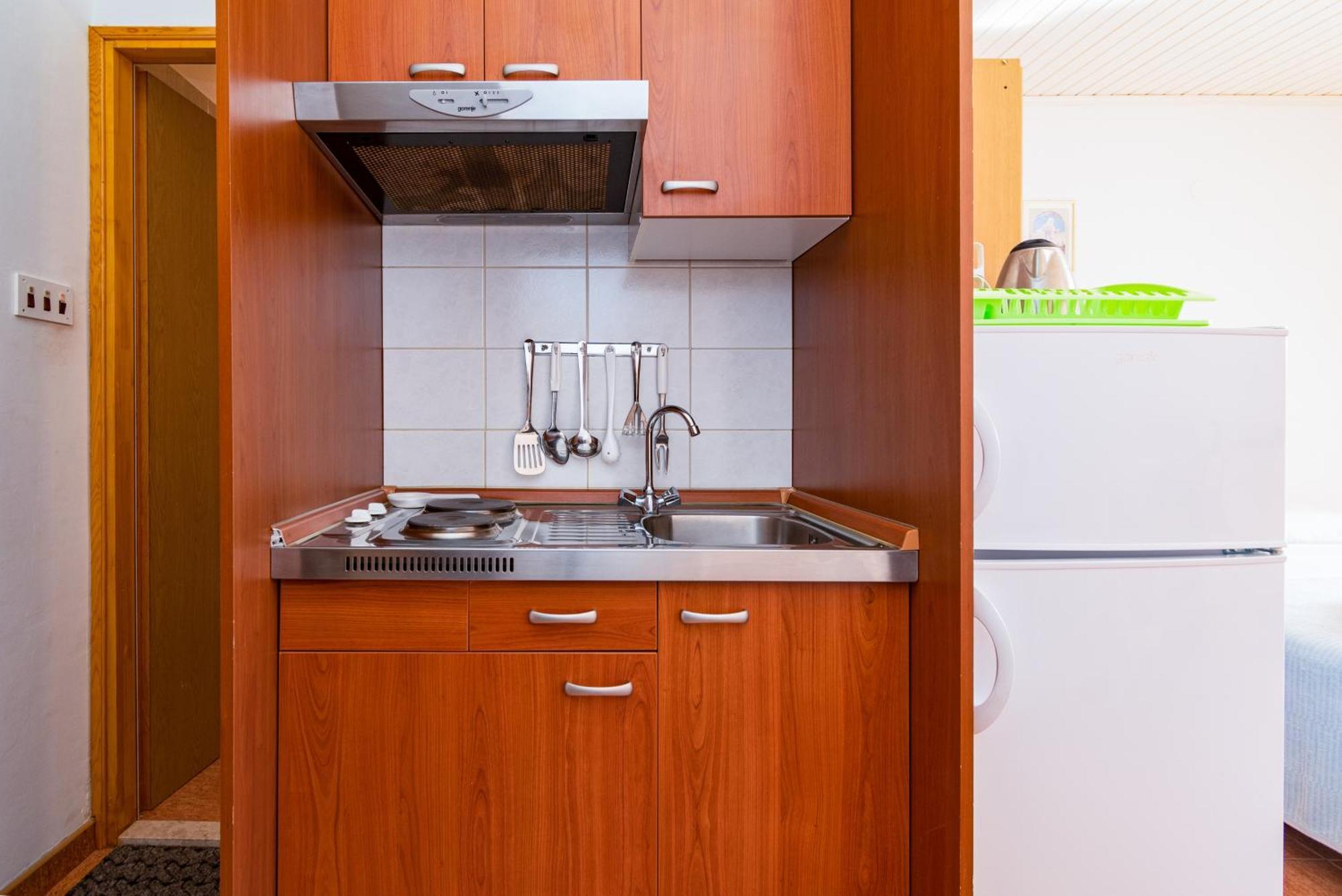 Apartments And Rooms With Parking Space Skrbcici, Krk - 21231 部屋 写真
